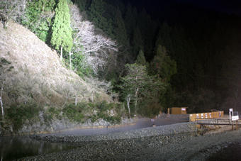 夜の川湯温泉仙人風呂